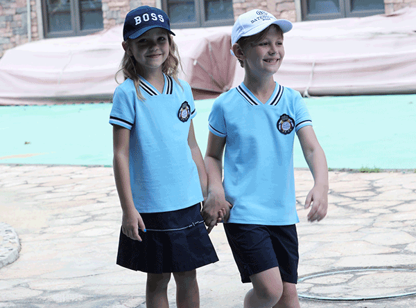 英倫棒球服運(yùn)動小學(xué)校服廠家套裝