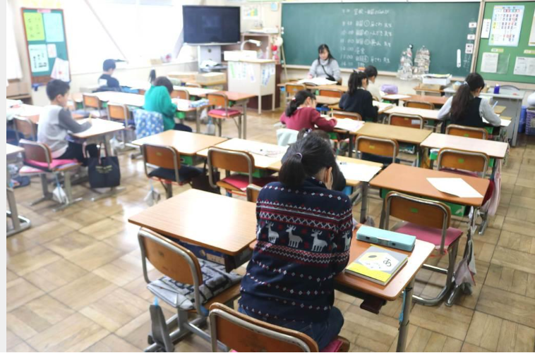 校服生產公司