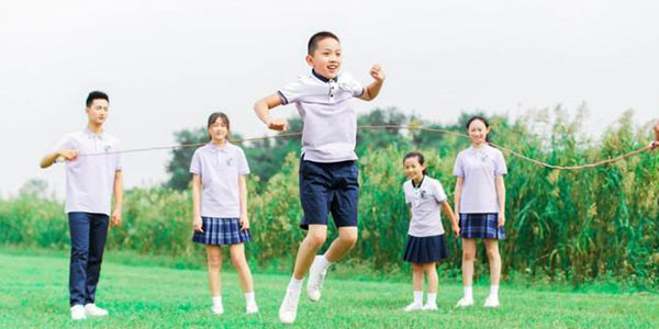 定制小學(xué)校服，定制校服