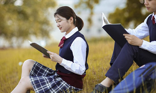 校服生產廠家，校服定制