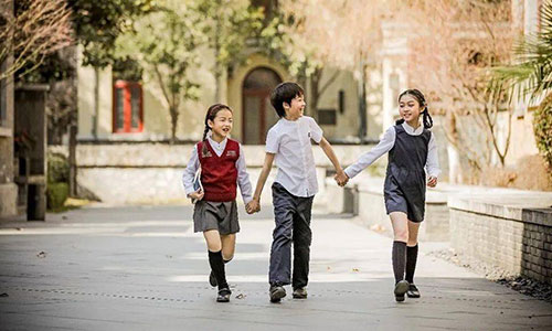 校服生產廠家，校服定制