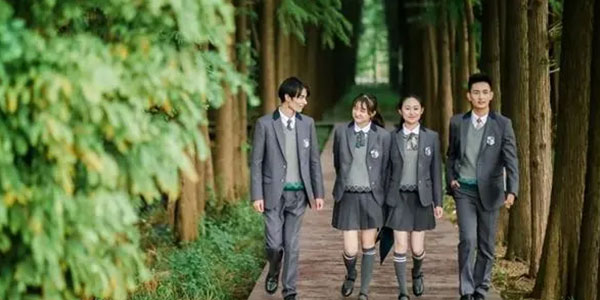 校服定制公司，校服定制